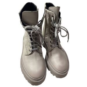 La Canadienne Yasmine In Bone Waterproof Leather women's ankle boots